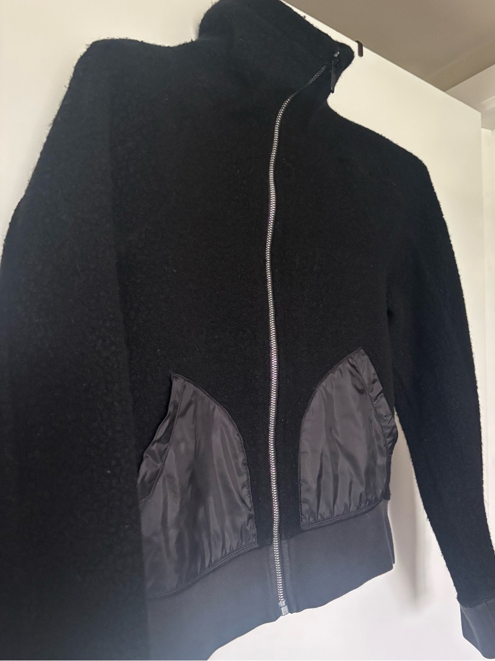 Lululemon cropped fleece funnel-neck zip-up sweater jacket sz M